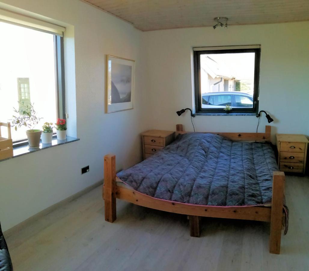 Hyrdeskolen Apartment Give Bagian luar foto